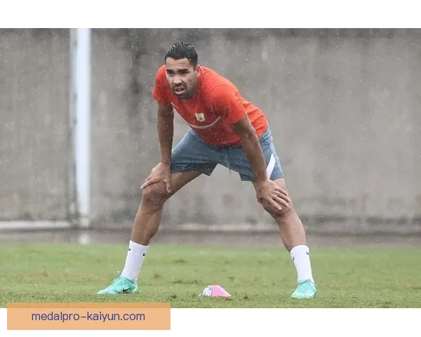 球员合同情况分析：当前转会市场中的主要球员动态与未来走势